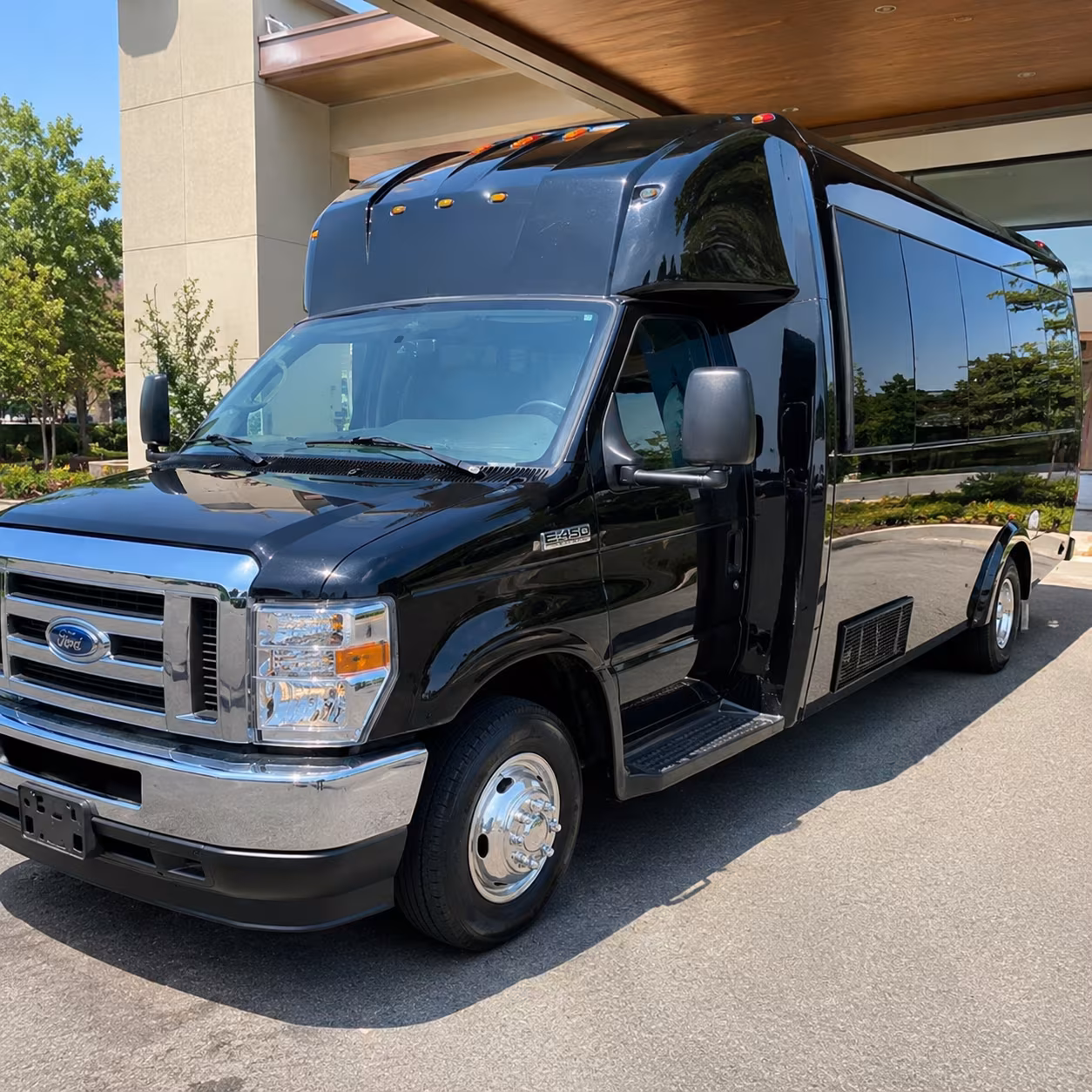 bachelorette party bus rentals from waterbury to new haven s bar scene