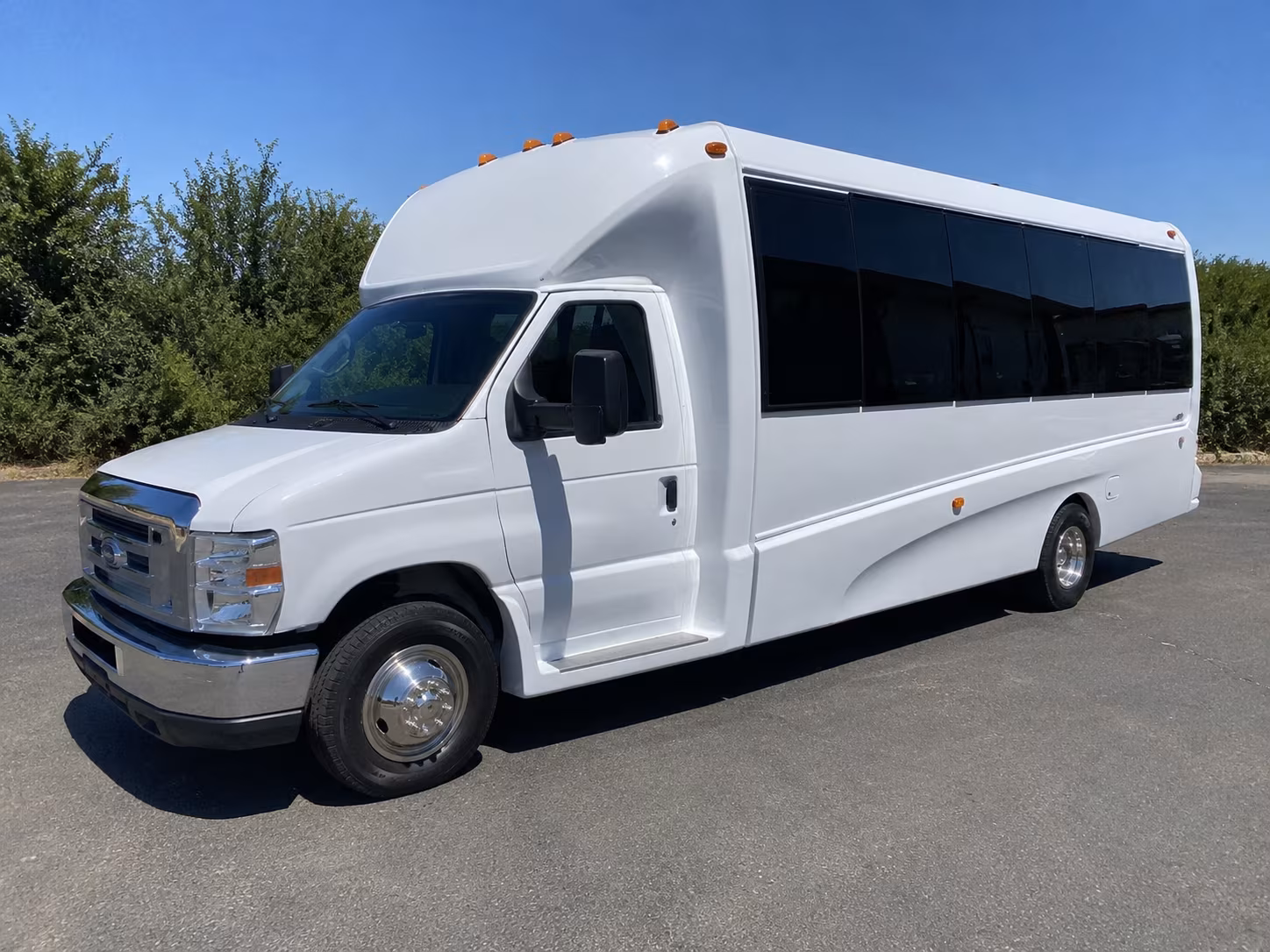 party buses for waterbury wedding parties and bridal groups