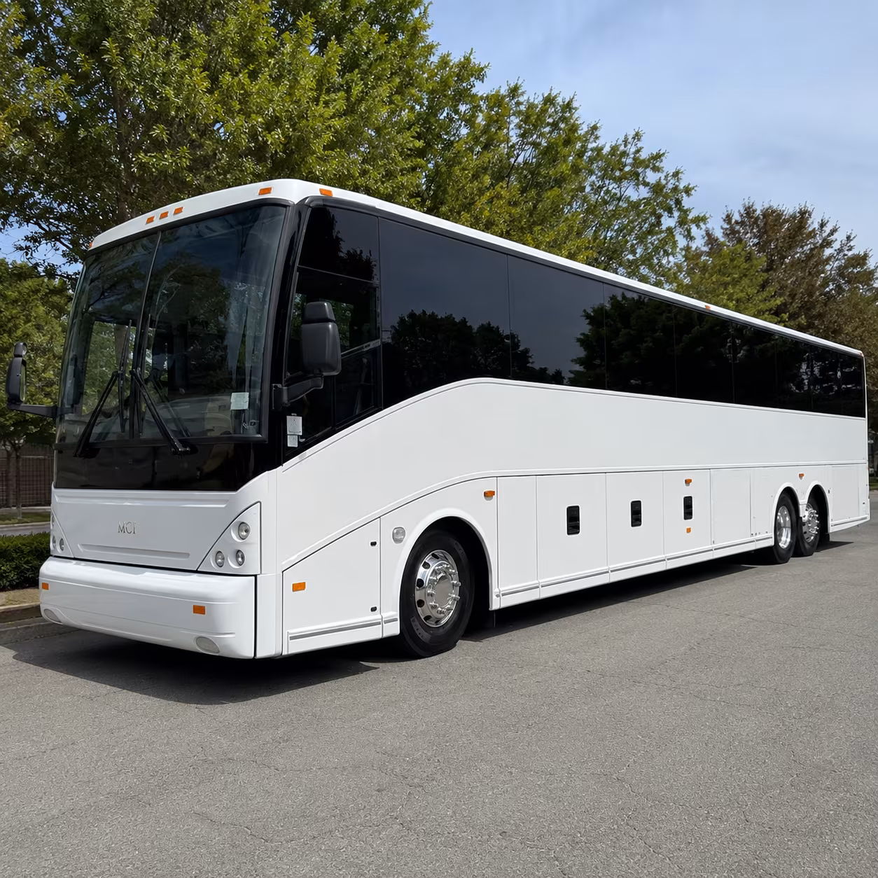 reserve transportation for your next prom 1